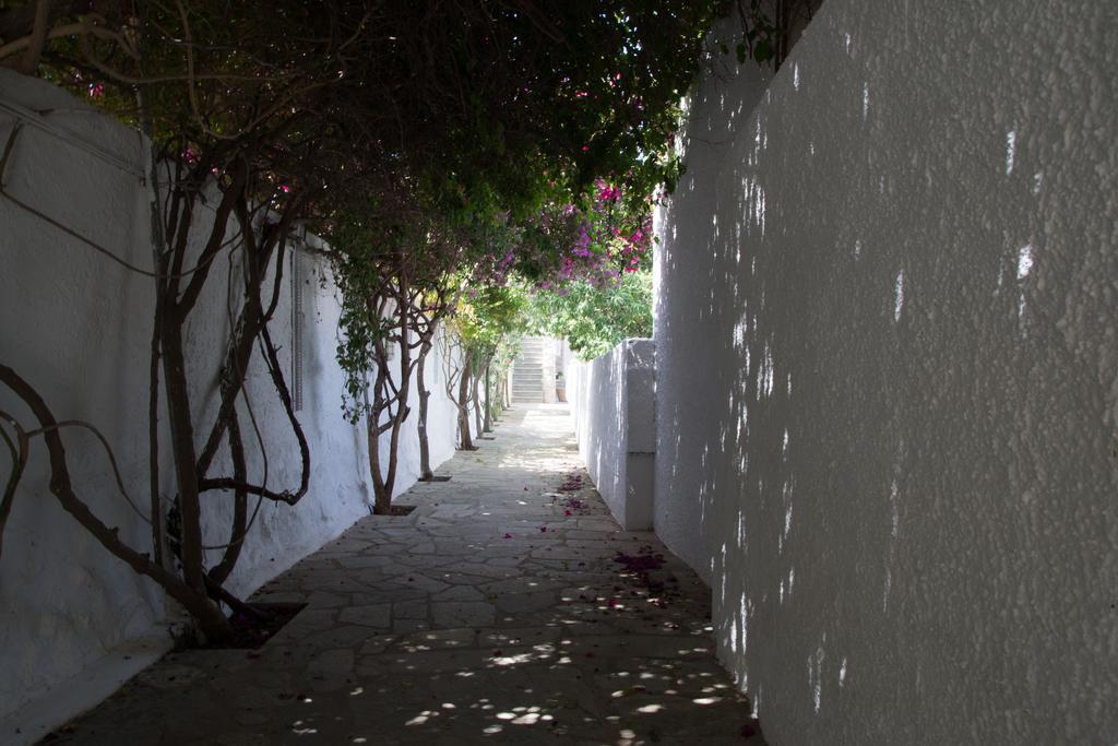 Kiki's Houses Vlichos Hydra  Exterior foto